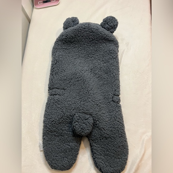 Blue Snail Grey Sherpa Wrap Swaddle Blanket Small for 0-3 months - Picture 9 of 14